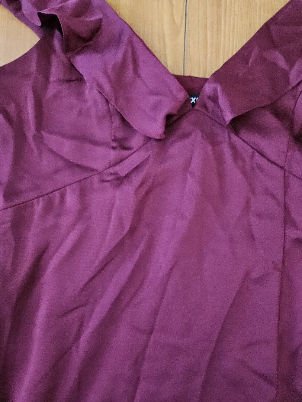 Express DEEP Burgundy Ruffle High-Low Satin Dress Sz Size 10 - Picture 9 of 16